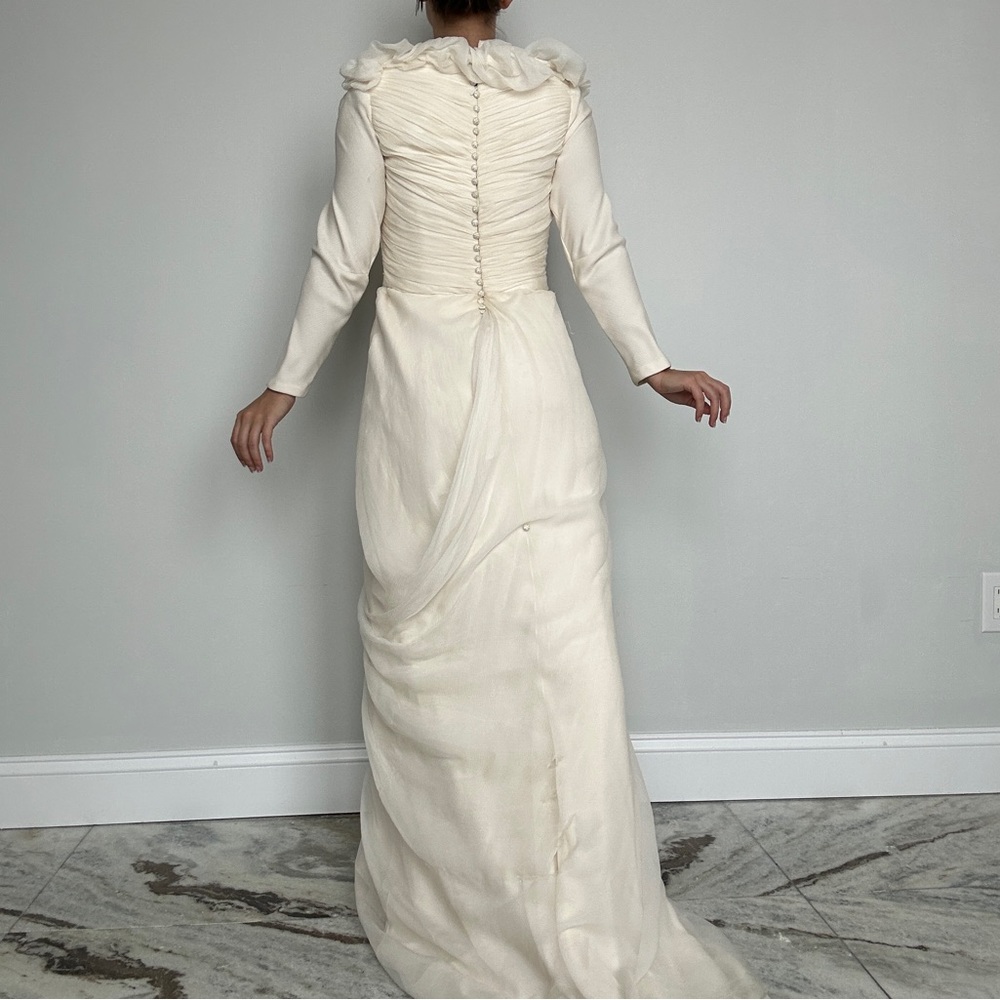 Vintage Vera Wang Wedding Gown - Picture 6 of 7